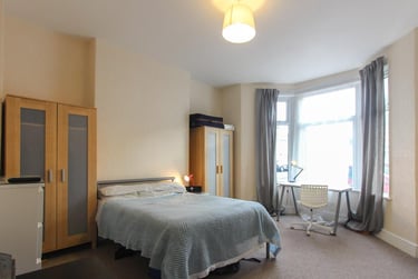 6 bed house, Malefant Street, Cathays, Cardiff, CF244QE - Image 4